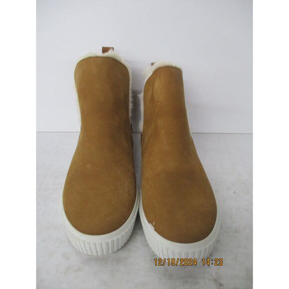 USED Timberland Women's Skyla Bay Pull-On Boots, Medium Brown Nubuck, 8.5 - Picture 3 of 13